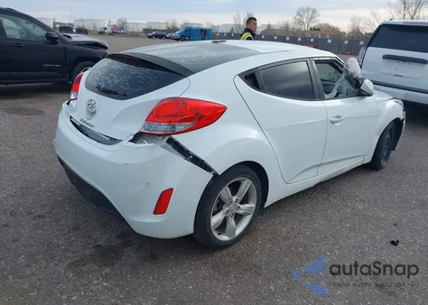 2013 Hyundai Veloster Base W/Gray z USA, uszkodzony, nr VIN KMHTC6AD9DU117398